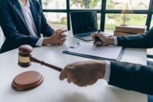 Signing of a contract with a consultant lawyer.